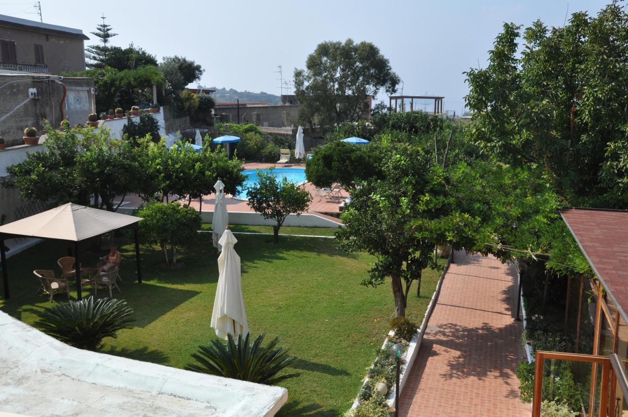 Hotel Savoia بروسيدا المظهر الخارجي الصورة