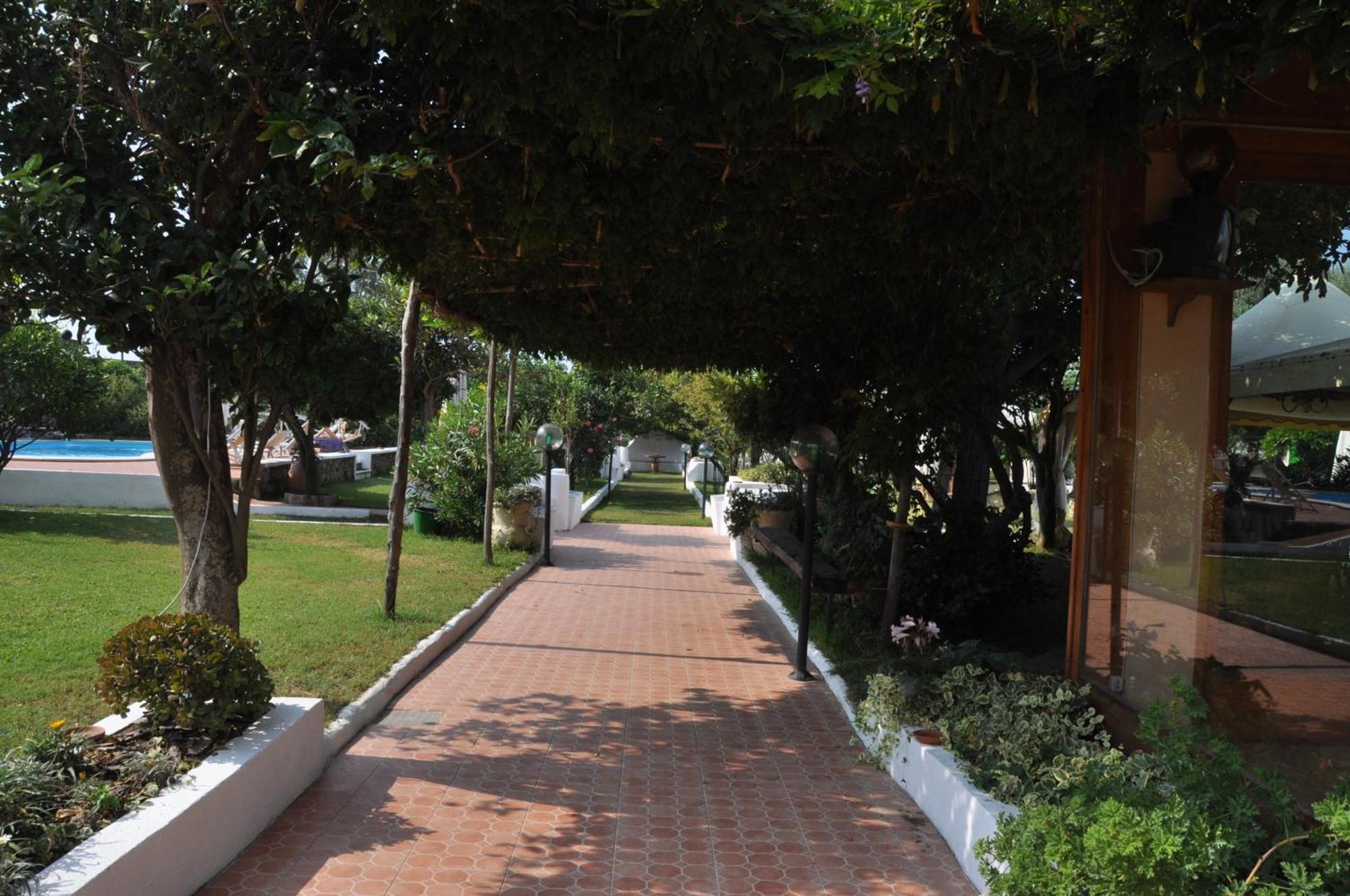 Hotel Savoia بروسيدا المظهر الخارجي الصورة