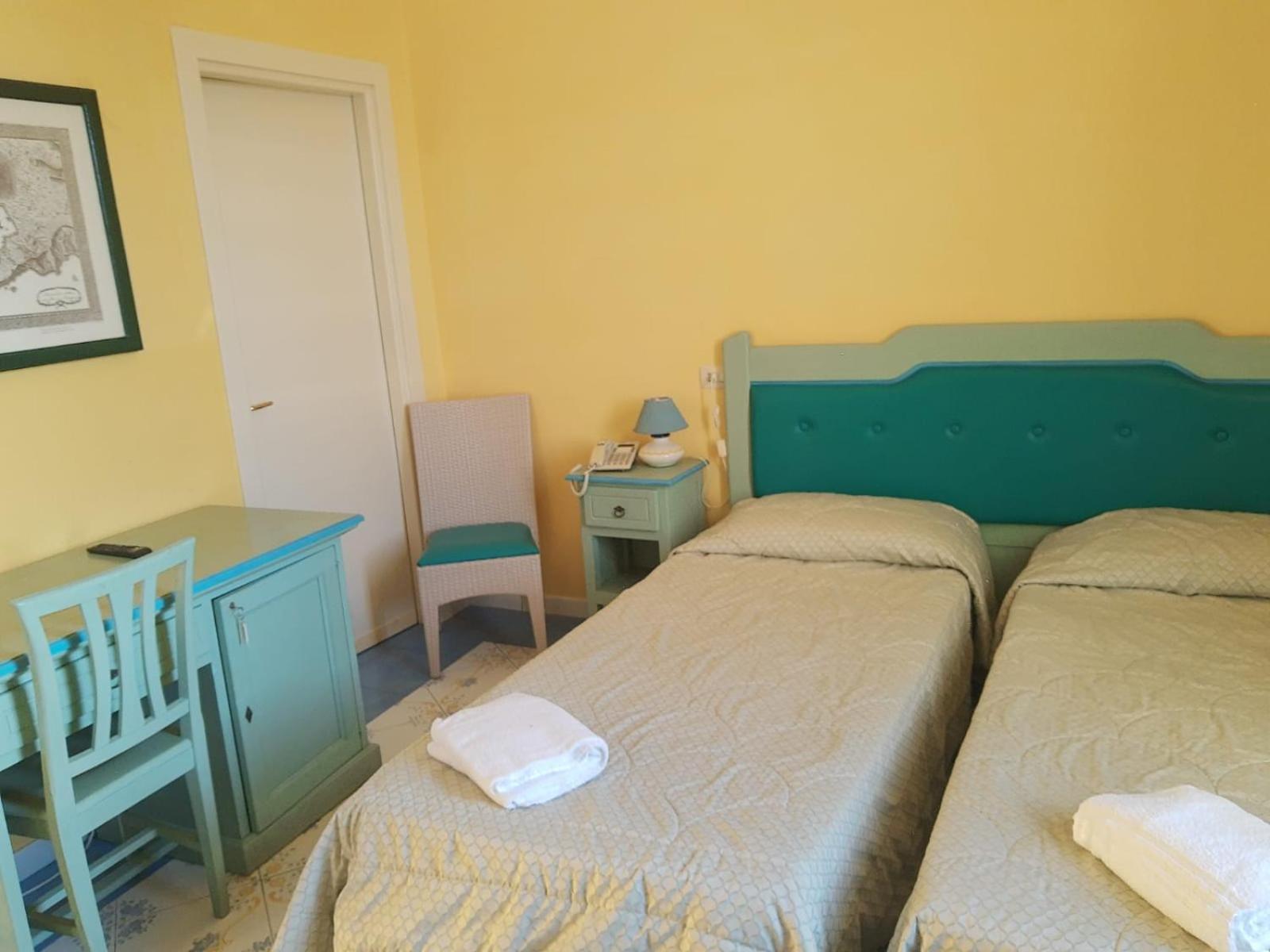Hotel Savoia بروسيدا المظهر الخارجي الصورة